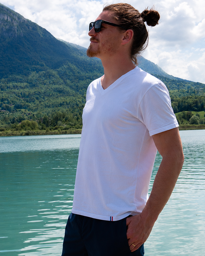 T-shirt col V français hommes Coton vert blanc en coton bio
