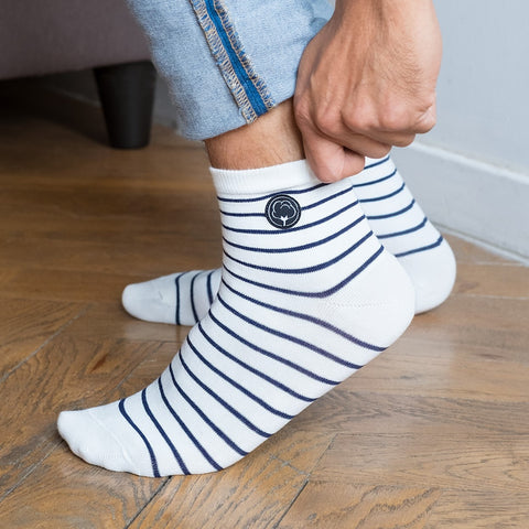 Les chaussettes basses rayées en coton BIO | Blanc/bleu